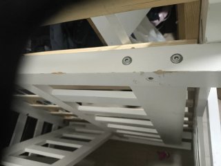 Cama infantil blanca tipo casita