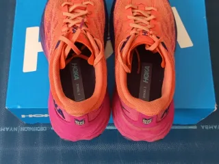 Hoka Speedgoat 5 T40.5 Zapatillas Trail Running.