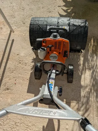 Cepilladora para césped artificial