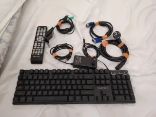 Ordenador HP con pantalla LED y mando