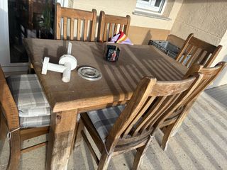 Mesa y 6 sillas madera maciza SE ACEPTAN OFERTAS