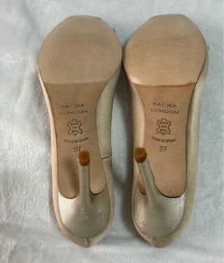 Sacha London zapatos dorados nuevos Talla 37