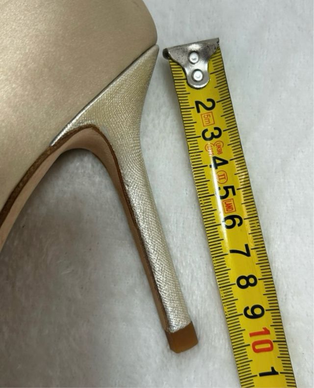 Sacha London zapatos dorados nuevos Talla 37