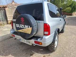 Suzuki Grand Vitara 2000