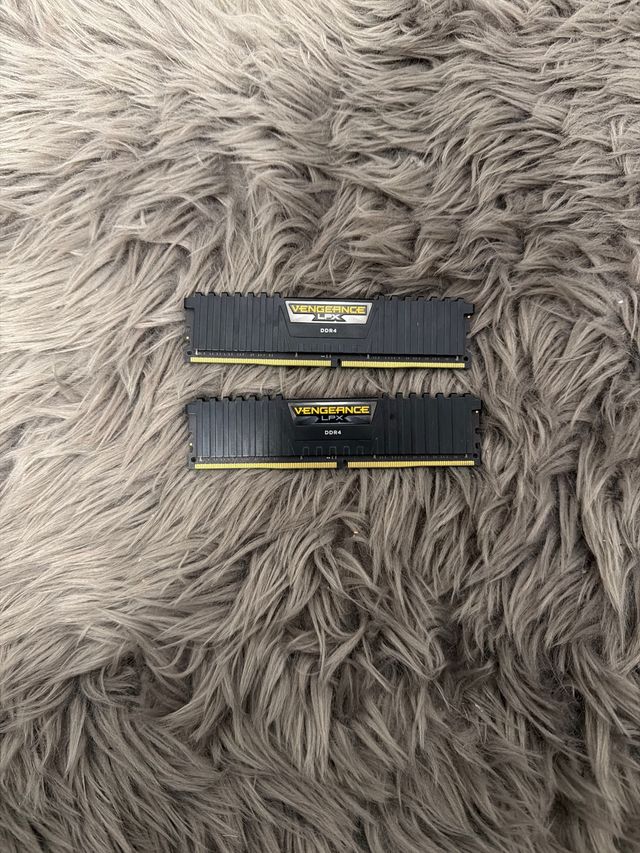 Memoria RAM Corsair Vengeance LPX DDR4 32GB (2x16G