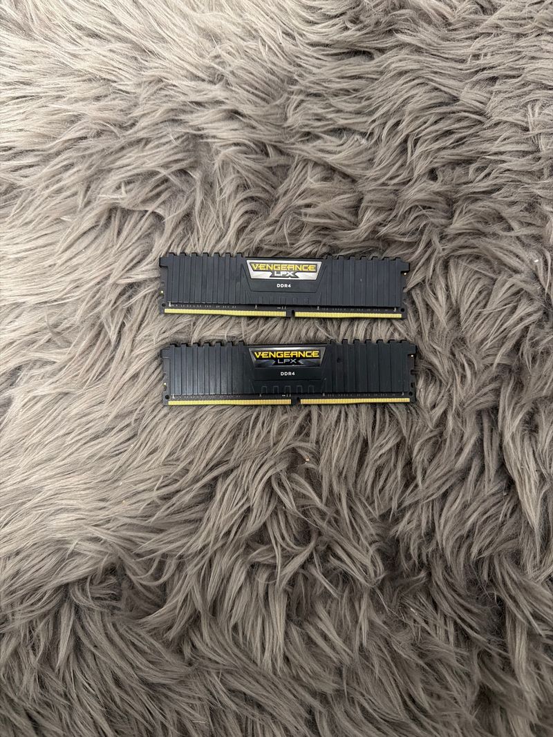Memoria RAM Corsair Vengeance LPX DDR4 32GB (2x16G