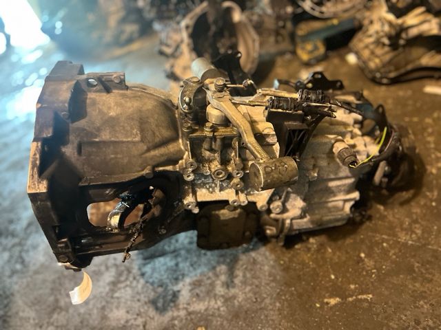 Caja de Cambios Renault Master 2.3 ZF4/0021