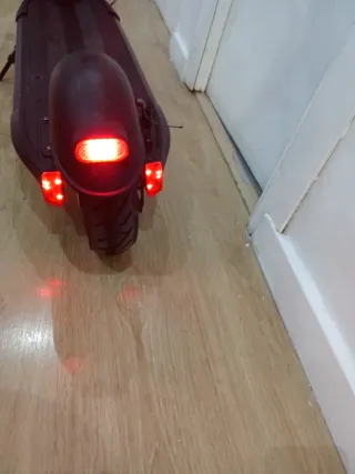 Eskateflahas Urba 4.0 Patinete Eléctrico buen esta