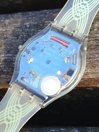 Reloj Swatch Extraplano Mujer de plástico