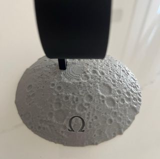 Supporto Omega per orologio