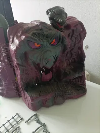 CASTILLO DE LA SERPIENTE MOTU