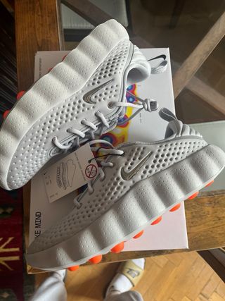 Nike Mind 002 Gris LEER TALLAS