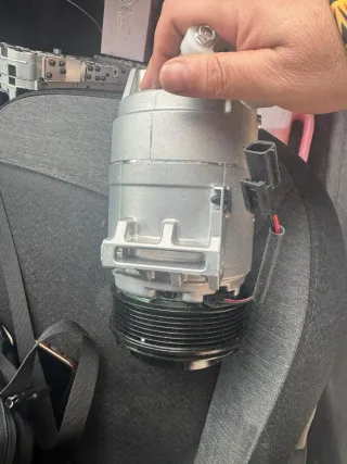 Compresor A/C Nissan NV200 City Express