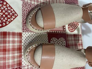 Sandalias cuña marrón T39