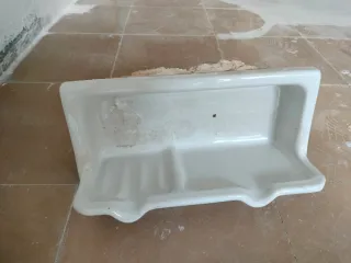 Estante ducha y toallero cerámica blanco