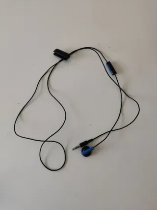 Consola PS4 Slim Negra + 2 Mandos