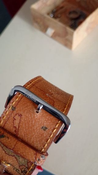 Bracciale con perle marroni e bianche