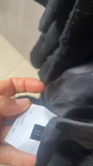 Pelliccia Astrakan Nera con Collo Volpe