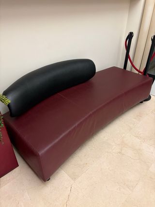 Sofá de piel para sala de espera