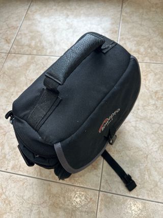 Bolsa Lowepro Nova 2 para cámara