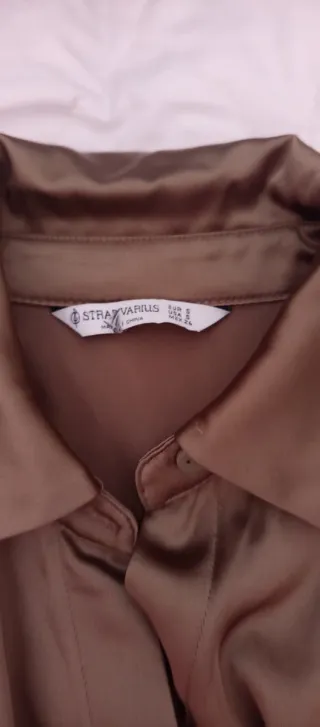 Vestido de satén verde