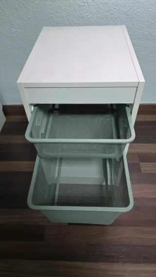 Mesilla IKEA Trofast Verde y Blanca