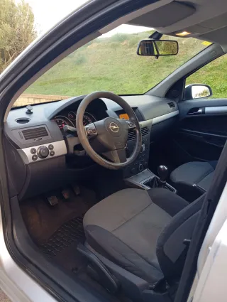 Opel Astra 2006