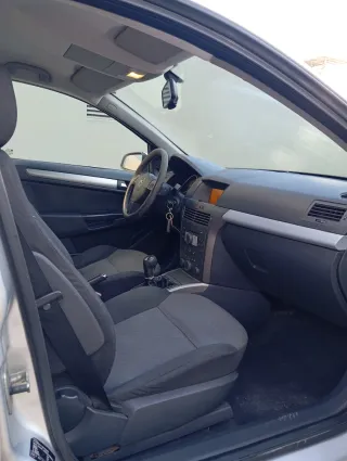 Opel Astra 2006
