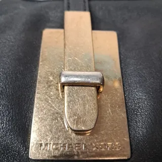 Bolso Michael Kors Negro y Dorado