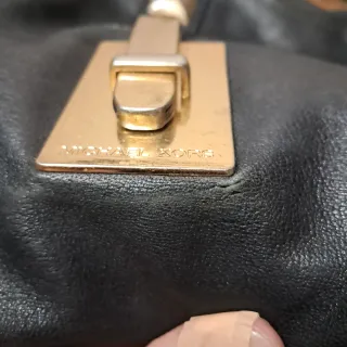 Bolso Michael Kors Negro y Dorado