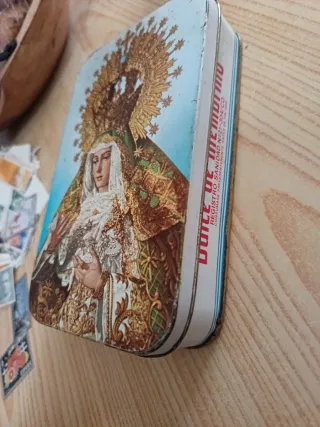 Preciosa caja antigua dulce de membrillo