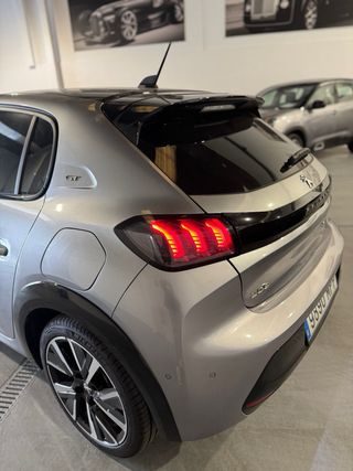 Peugeot 208 GT  REESTRENO 10.000KMS FULL EXTRAS