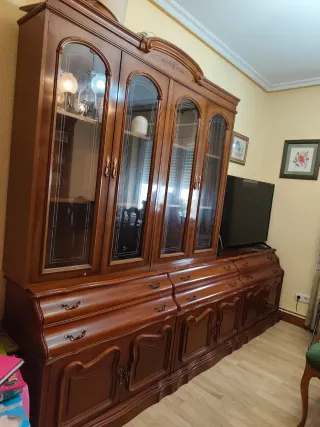 Mueble de salón madera y cristal Entero/por partes