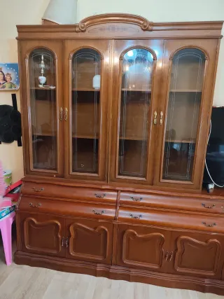 Mueble de salón madera y cristal Entero/por partes