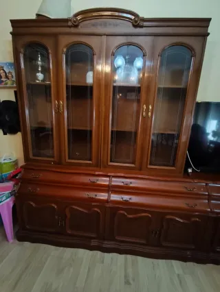 Mueble de salón madera y cristal Entero/por partes