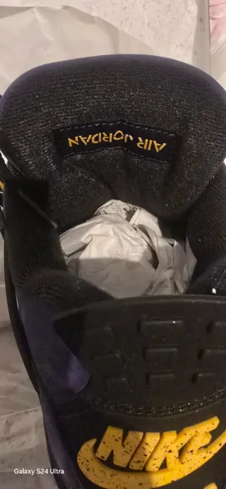 Nike Air Jordan 4 Morado Negro