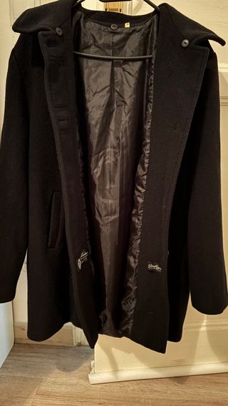 Abrigo de lana negro