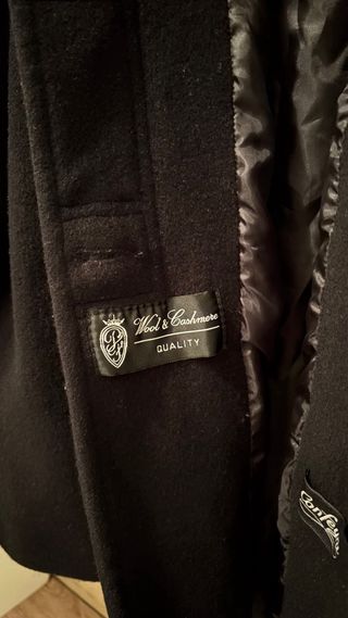 Abrigo de lana negro