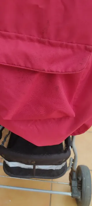 Carro de paseo Asalvo negro y rojo