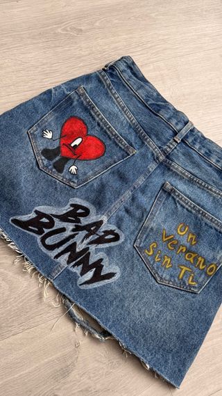 Falda tejana mini Bershka Bad Bunny