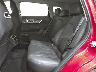 Ebro S700 1.5 TGDI PHEV Luxury E-CVT