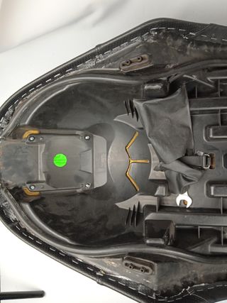 Asiento de moto negro Yamaha Xmax 125/250