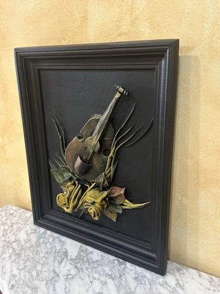 Pareja de cuadros años 70 “CUERO REPUJADO” (leer)