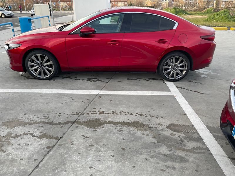 Mazda 3 2022 - foto 1