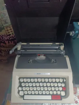 Lote 2 Olivetti Estudio 46-Lettera 42* a reparar