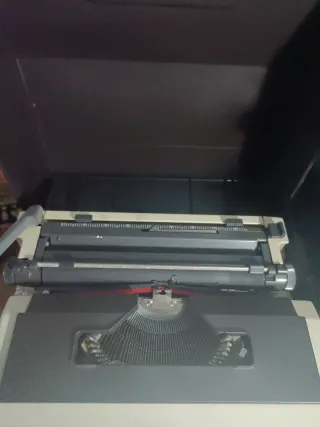 Lote 2 Olivetti Estudio 46-Lettera 42* a reparar