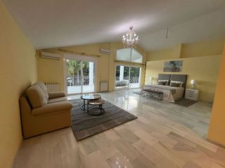 Chalet en alquiler en Elviria en Marbella