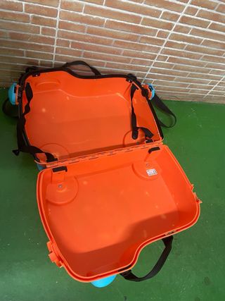 Maleta correpasillos pez infantil 45cm con ruedas.