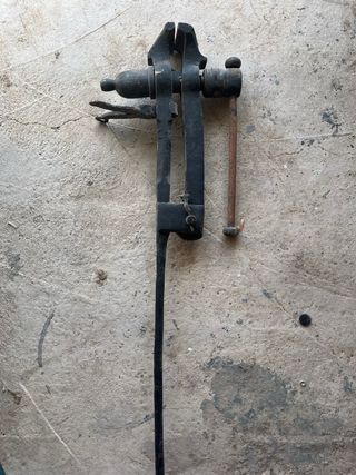 Torno de banco antiguo