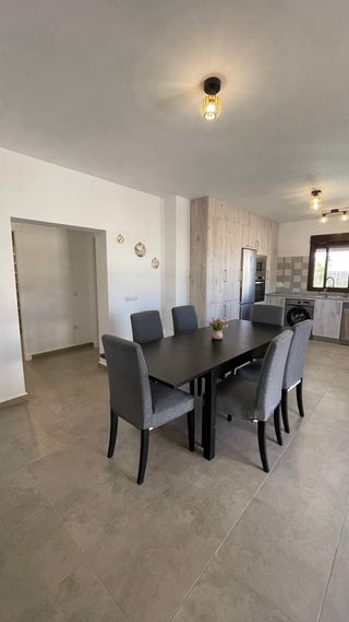 VILLA PRIVADA CON 3 DORMITORIOS A ESTRENAR